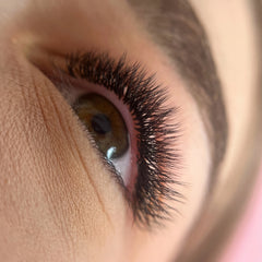 Boostific x Henrietta Orosz BE.BOLD. YY lashes 16 lines